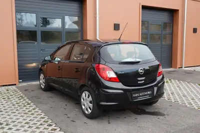 Opel Corsa 1.4 TP — Citadine fiable, sièges chauffants et 8 pneus inclus — Miniature 10
