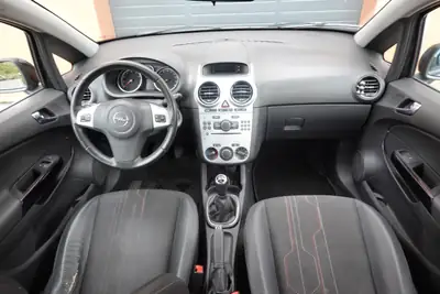 Opel Corsa 1.4 TP — Citadine fiable, sièges chauffants et 8 pneus inclus — Miniature 11