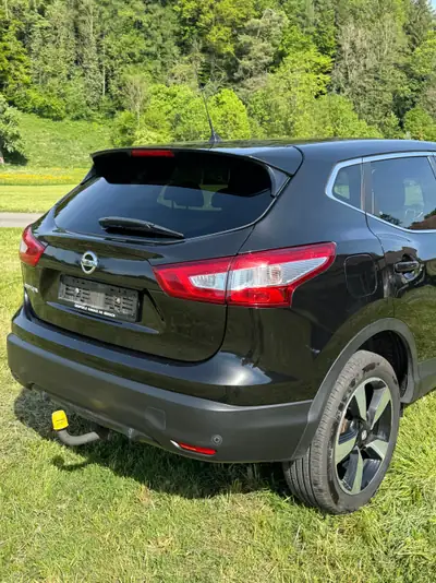 Nissan Qashqai 1.6 dCi N-Connecta 4x4 — SUV robuste, 4 roues motrices et faible consommation — arrière