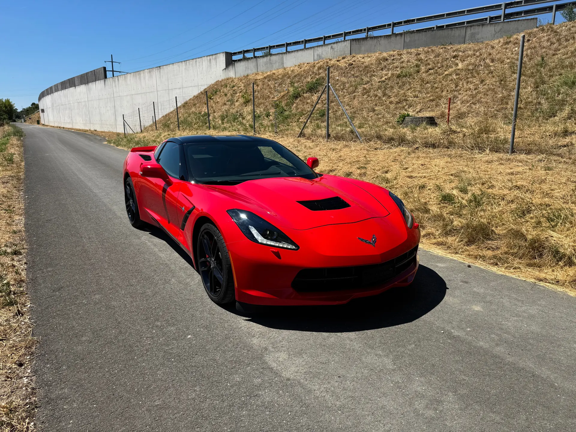 Chevrolet Corvette 6.2 V8 — Coupé sportif légendaire, 43'000 km seulement