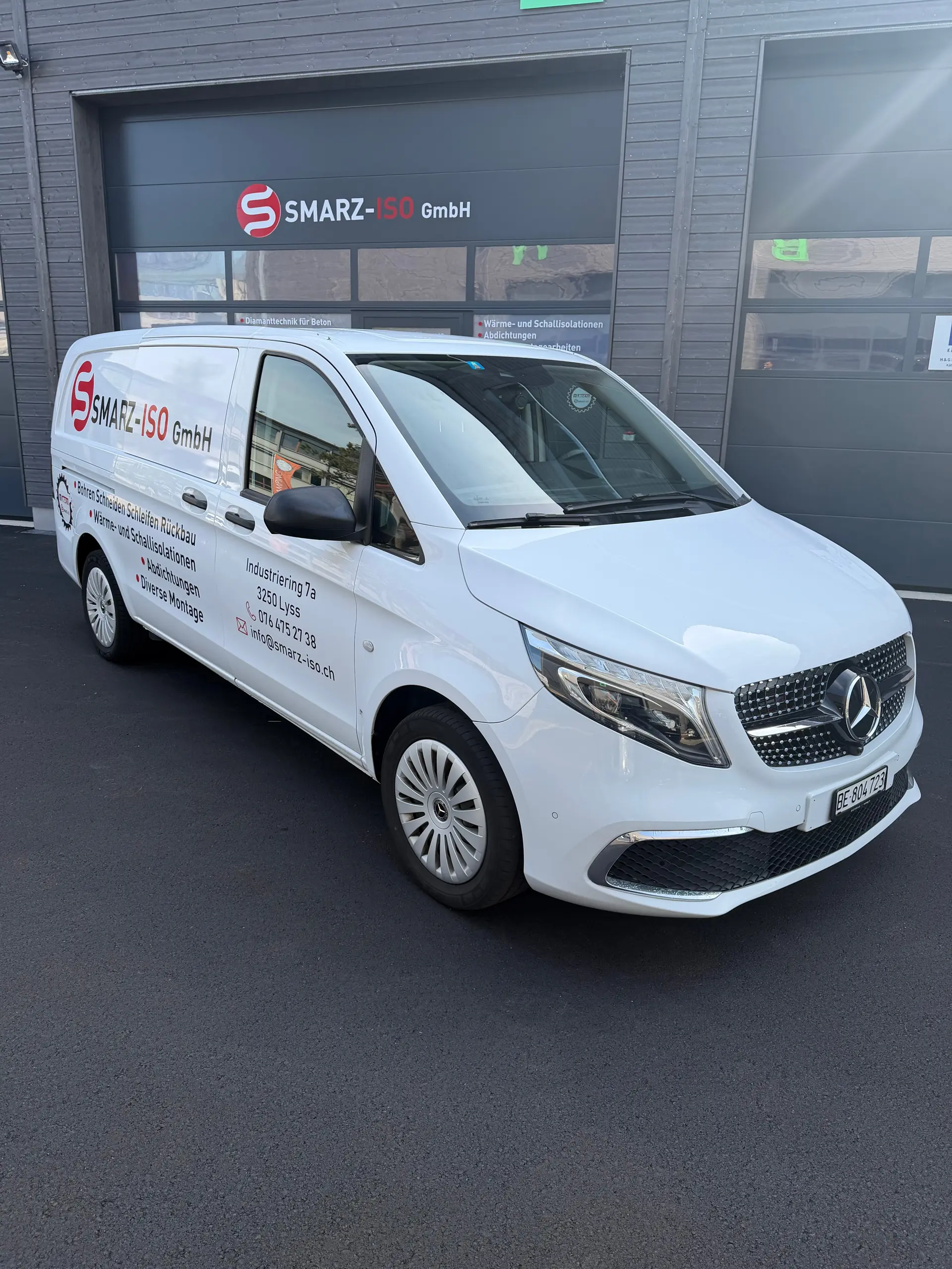 Mercedes-Benz Vito Pro 114 — Utilitaire Premium 190 ch, Boîte 9G Tronic, Faible Kilométrage — vista esterna