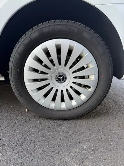 Mercedes-Benz Vito Pro 114 — Utilitaire Premium 190 ch, Boîte 9G Tronic, Faible Kilométrage — Miniatura 7