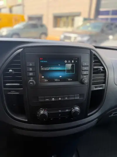 Mercedes-Benz Vito Pro 114 — Utilitaire Premium 190 ch, Boîte 9G Tronic, Faible Kilométrage — Miniatura 12