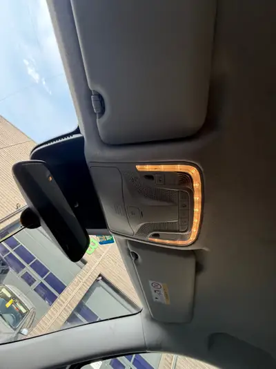 Mercedes-Benz Vito Pro 114 — Utilitaire Premium 190 ch, Boîte 9G Tronic, Faible Kilométrage — Miniatura 13