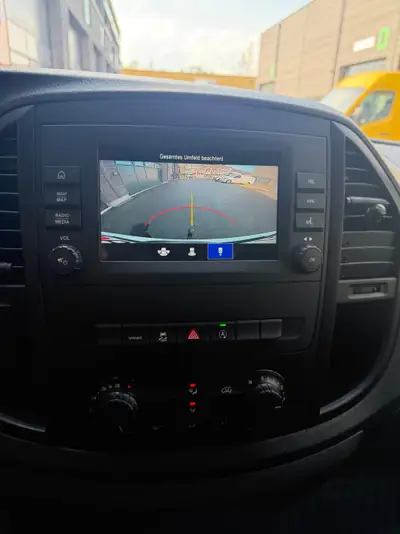 Mercedes-Benz Vito Pro 114 — Utilitaire Premium 190 ch, Boîte 9G Tronic, Faible Kilométrage — Miniatura 14