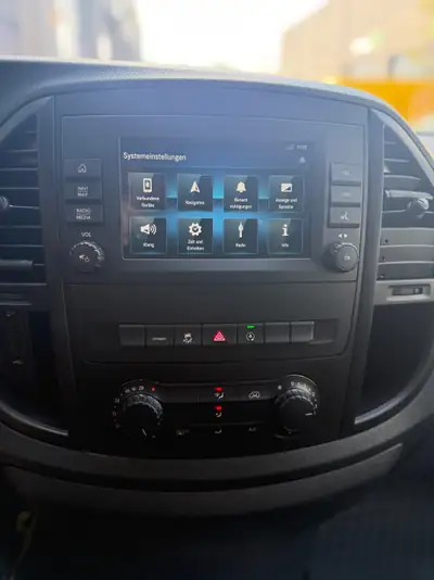 Mercedes-Benz Vito Pro 114 — Utilitaire Premium 190 ch, Boîte 9G Tronic, Faible Kilométrage — Miniatura 16