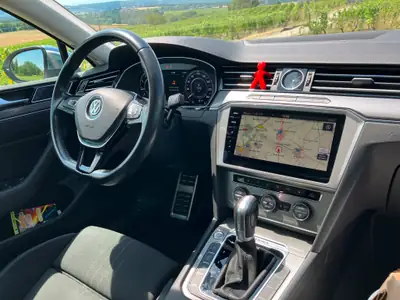 VW Passat 2.0 TSI DSG 4Motion — Break dynamique, transmission intégrale et 220 ch — tableau de bord
