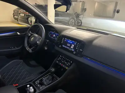 Skoda Karoq 1.5 TSI SportLine DSG — SUV compact sportif, 31 000 km seulement — dashboard