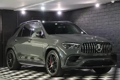 Mercedes-Benz GLE 63 AMG S 4MATIC+ — Performance maximale, 612 ch et équipements complets — vue extérieure