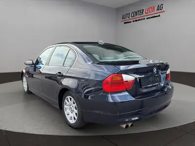 BMW 325xi 2006 — Berline polyvalente Xdrive, entretien complet et équipements premium — interior