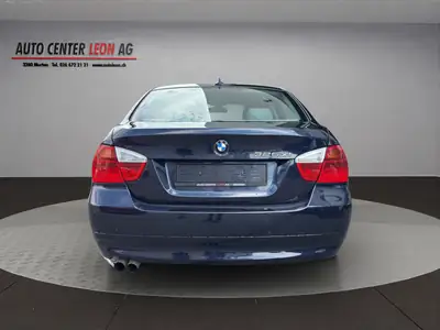 BMW 325xi 2006 — Berline polyvalente Xdrive, entretien complet et équipements premium — dashboard
