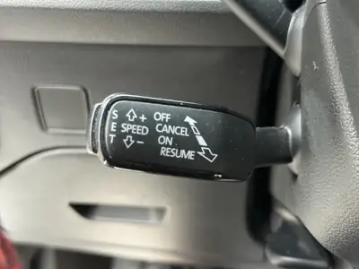 SEAT Leon 1.8 TSI FR Line — Berline dynamique, 180 ch, sans accident — Thumbnail 23