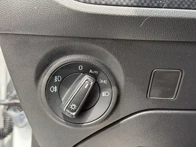 SEAT Leon 1.8 TSI FR Line — Berline dynamique, 180 ch, sans accident — Thumbnail 22
