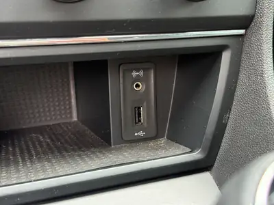 SEAT Leon 1.8 TSI FR Line — Berline dynamique, 180 ch, sans accident — Thumbnail 27