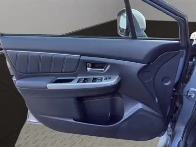 Subaru Levorg 1.6 DIT Luxury S AWD — Break sportif polyvalent, traction intégrale & navigation — Thumbnail 12