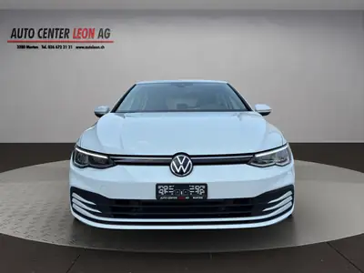 VW Golf 1.0 TSI Value — Citadine fiable, faible consommation, caméra & navigation — Außenansicht