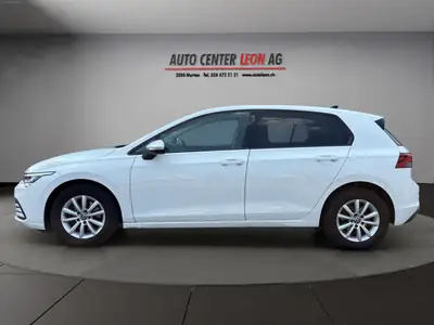 VW Golf 1.0 TSI Value — Citadine fiable, faible consommation, caméra & navigation — Heckansicht