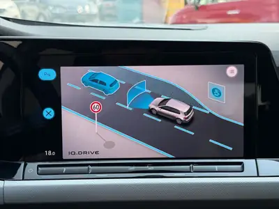 VW Golf 1.0 TSI Value — Citadine fiable, faible consommation, caméra & navigation — Miniatur 23
