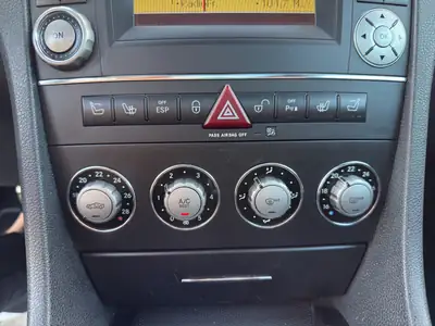 Mercedes-Benz SLK 200 Kompressor — Cabriolet dynamique, cuir premium et entretien complet — Thumbnail 14