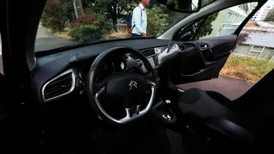 Citroën C3 Aircross 1.4i Swiss Style — Petit SUV compact, sans accident, essence économique — Thumbnail 11