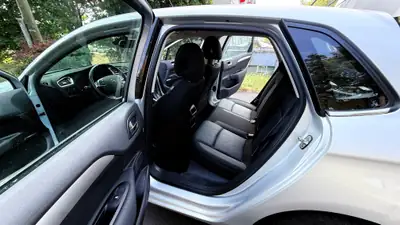 Citroën C4 Berline 1.6 VTi Séduction — Berline fiable, 81'000 km, sans accident — Thumbnail 12