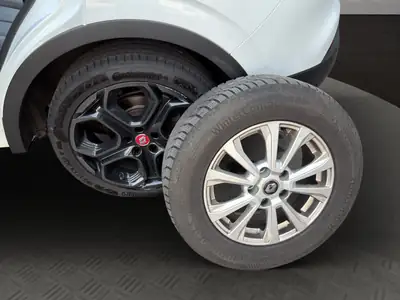 Renault Kadjar 1.2 Turbo Swiss Edition — SUV compact fiable, toit panoramique, sans accident — Thumbnail 15