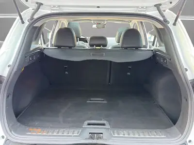 Renault Kadjar 1.2 Turbo Swiss Edition — SUV compact fiable, toit panoramique, sans accident — Thumbnail 17