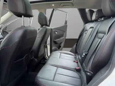 Renault Kadjar 1.2 Turbo Swiss Edition — SUV compact fiable, toit panoramique, sans accident — Thumbnail 16