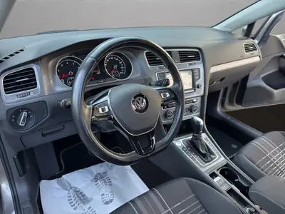 VW Golf 1.4 TSI Lounge DSG — Compacte dynamique, entretien à jour, 8 pneus inclus — Thumbnail 10