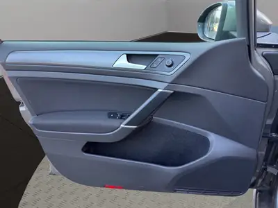 VW Golf 1.4 TSI Lounge DSG — Compacte dynamique, entretien à jour, 8 pneus inclus — Thumbnail 12