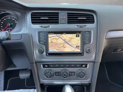 VW Golf 1.4 TSI Lounge DSG — Compacte dynamique, entretien à jour, 8 pneus inclus — Thumbnail 15