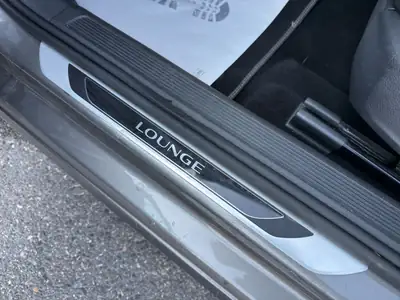 VW Golf 1.4 TSI Lounge DSG — Compacte dynamique, entretien à jour, 8 pneus inclus — Thumbnail 21