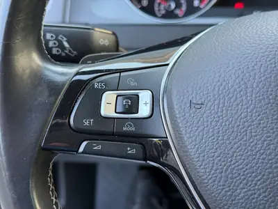 VW Golf 1.4 TSI Lounge DSG — Compacte dynamique, entretien à jour, 8 pneus inclus — Thumbnail 25