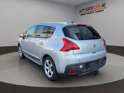 Peugeot 3008 1.6 16V T Sport — SUV compact dynamique, toit panoramique, sans sinistre — interior