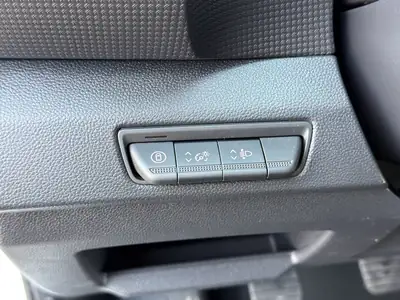 Renault Trafic 2.0 Blue dCi 130 — Utilitaire neuf, attelage 2500 kg, caméra de recul — Thumbnail 14