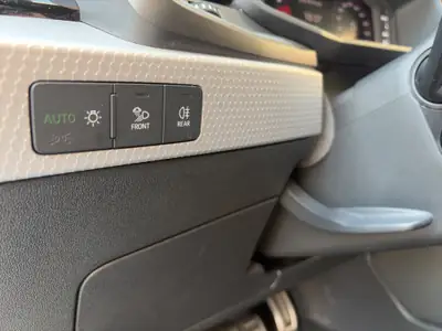 Audi A1 allstreet 30 TFSI — Citadine polyvalente, faible consommation et kilométrage — Thumbnail 29