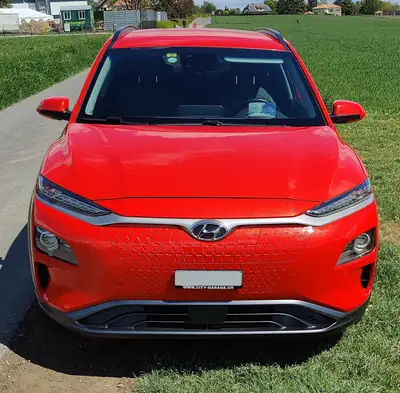 Hyundai Kona 64 kWh Electric Vertex — SUV électrique performant, 106 000 km — côté
