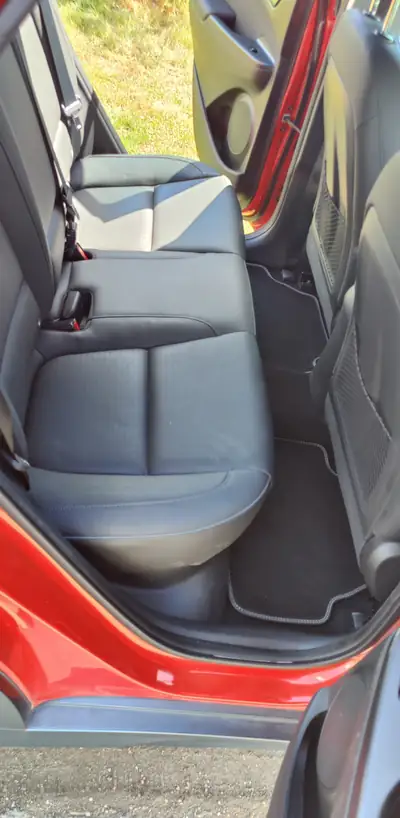 Hyundai Kona 64 kWh Electric Vertex — SUV électrique performant, 106 000 km — Miniature 11
