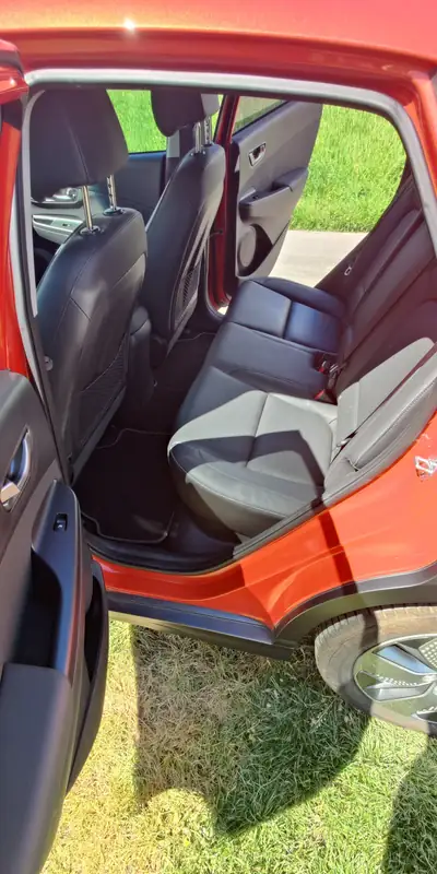 Hyundai Kona 64 kWh Electric Vertex — SUV électrique performant, 106 000 km — Miniature 13