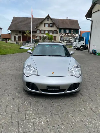 Porsche 911 Carrera 4S 3.6 — Coupé sportif mythique, transmission automatique, 136 300 km — Armaturenbrett