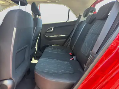 Kia Picanto 1.2 CVVT Style 2015 — Citadine économique, toit panoramique, 31'000 km seulement — Thumbnail 11