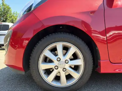 Kia Picanto 1.2 CVVT Style 2015 — Citadine économique, toit panoramique, 31'000 km seulement — Thumbnail 16