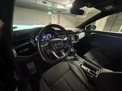 Audi Q3 2.0 40 TFSI S line — SUV compact sportif, 69 700 km, équipé toutes saisons — interni