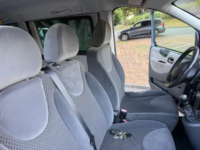 Peugeot Expert Tepee 2.0 HDi — Monospace 9 places, diesel fiable, histoire diplomatique — Thumbnail 17