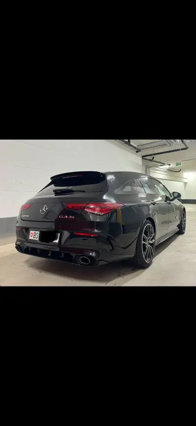Mercedes-Benz CLA 35 AMG 4matic — Berline sportive compacte, 306 ch et transmission intégrale — fianco