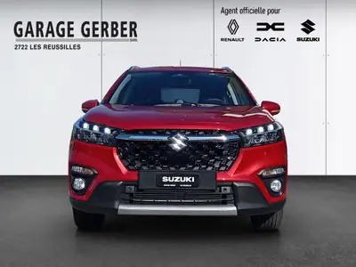 Suzuki S-Cross 1.4 T Sakura Hybrid 4x4 — SUV compact hybride, 100 km seulement — Seitenansicht
