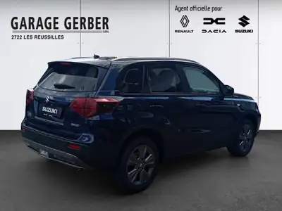 Suzuki Vitara 1.4 T Sakura Hybrid 4x4 — SUV compact hybride essence, 100 km seulement — Armaturenbrett