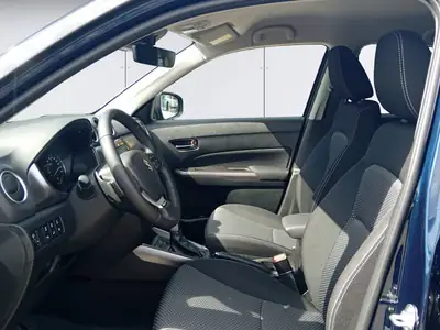 Suzuki Vitara 1.4 T Sakura Hybrid 4x4 — SUV compact hybride essence, 100 km seulement — Miniatur 10