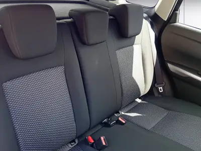 Suzuki Vitara 1.4 T Sakura Hybrid 4x4 — SUV compact hybride essence, 100 km seulement — Miniatur 16