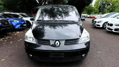 Renault Espace 2.0 Turbo Expression — Monospace spacieux, moteur turbo performant — exterior view